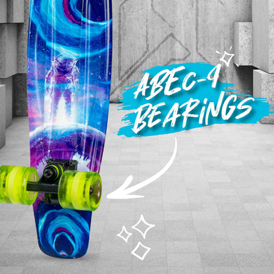 22" Retro Skateboard - Astro