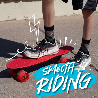22" Retro Skateboard - Astro