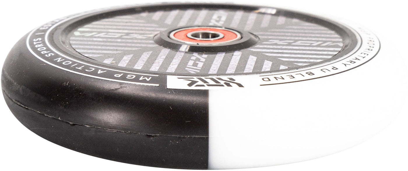 MGP | Rolle Corrupt Aluminium Hollow Core | 120mm | Schwarz-weiss